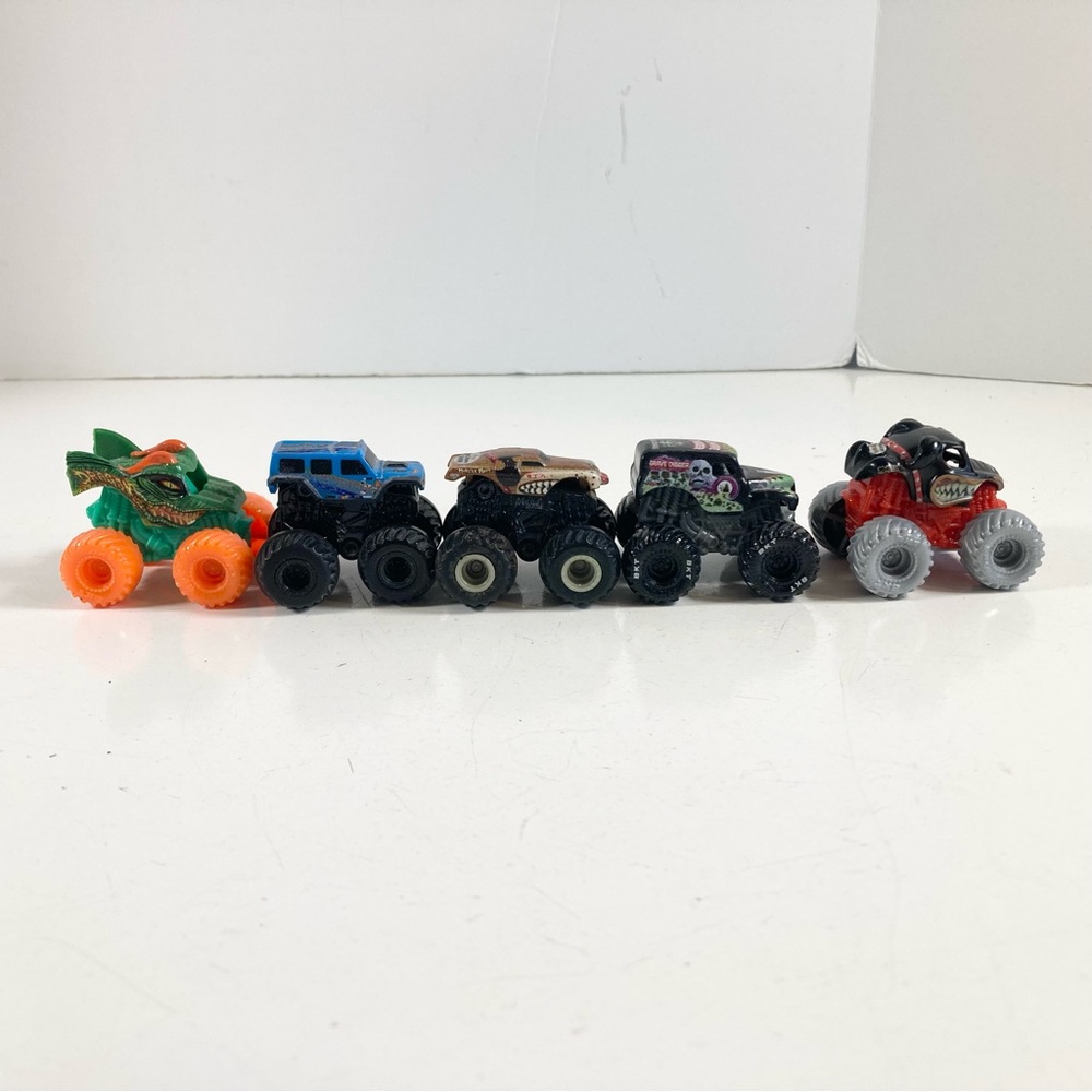 Mini Monster Jam 4x4 Trucks Mini Jams Toy Lot of 5 1:87